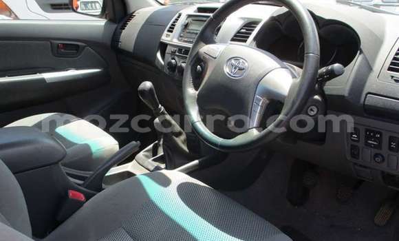 Comprar Usado Toyota Hilux Branco Carro em Balama em Cabo Delgado Comprar Usado Toyota Hilux Branco Carro em Balama em Cabo Delgado