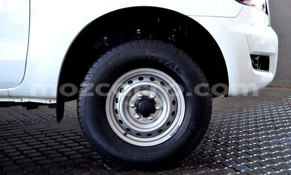 Comprar Usado Ford Ranger Branco Carro em Beira em Sofala Comprar Usado Ford Ranger Branco Carro em Beira em Sofala
