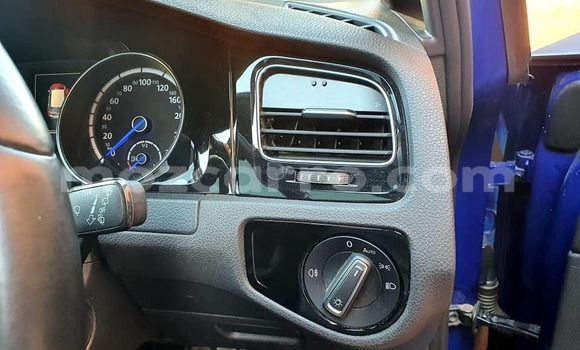Comprar Usado Volkswagen Golf R Azul Carro em Beira em Sofala Comprar Usado Volkswagen Golf R Azul Carro em Beira em Sofala