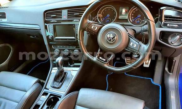 Comprar Usado Volkswagen Golf R Azul Carro em Beira em Sofala Comprar Usado Volkswagen Golf R Azul Carro em Beira em Sofala