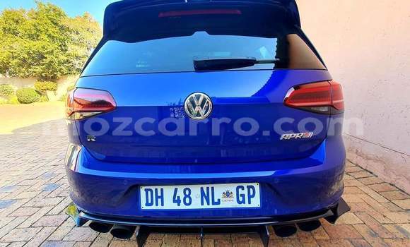 Comprar Usado Volkswagen Golf R Azul Carro em Beira em Sofala Comprar Usado Volkswagen Golf R Azul Carro em Beira em Sofala