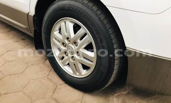 Comprar Usado Hyundai H1 Branco Carro em Beira em Sofala Comprar Usado Hyundai H1 Branco Carro em Beira em Sofala