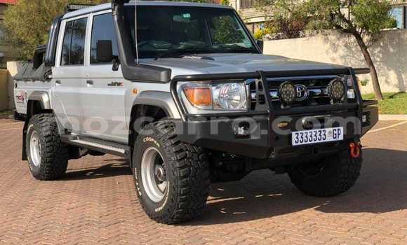 Comprar Usado Toyota Land Cruiser Prata Carro em Maputo em Maputo Comprar Usado Toyota Land Cruiser Prata Carro em Maputo em Maputo