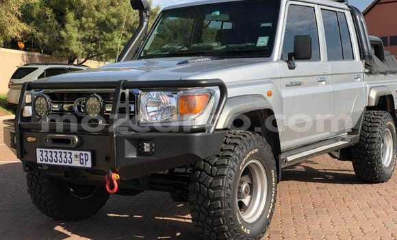 Comprar Usado Toyota Land Cruiser Prata Carro em Maputo em Maputo Comprar Usado Toyota Land Cruiser Prata Carro em Maputo em Maputo