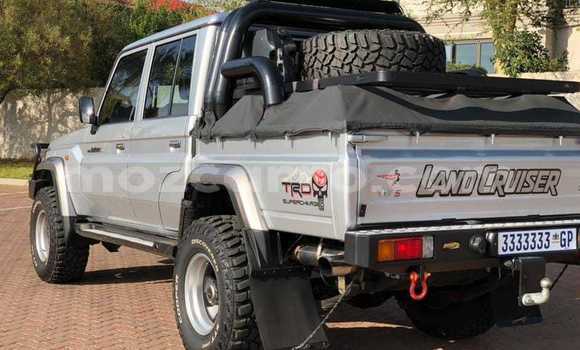 Comprar Usado Toyota Land Cruiser Prata Carro em Maputo em Maputo Comprar Usado Toyota Land Cruiser Prata Carro em Maputo em Maputo