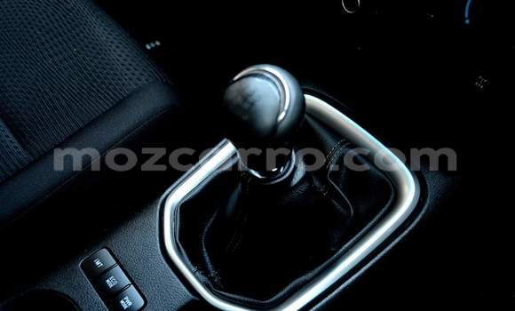 Comprar Usado Toyota Hilux Branco Carro em Beira em Sofala Comprar Usado Toyota Hilux Branco Carro em Beira em Sofala