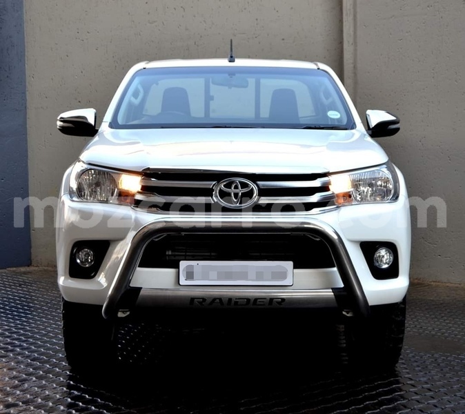 Big with watermark toyota hilux sofala beira 8226