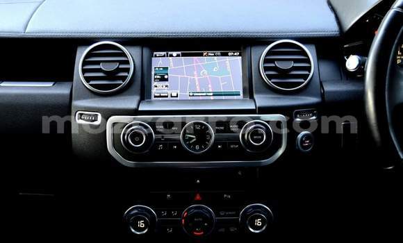 Comprar Usado Land Rover Discovery Branco Carro em Maputo em Maputo Comprar Usado Land Rover Discovery Branco Carro em Maputo em Maputo