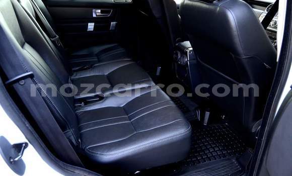 Comprar Usado Land Rover Discovery Branco Carro em Maputo em Maputo Comprar Usado Land Rover Discovery Branco Carro em Maputo em Maputo
