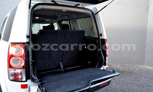 Comprar Usado Land Rover Discovery Branco Carro em Maputo em Maputo Comprar Usado Land Rover Discovery Branco Carro em Maputo em Maputo