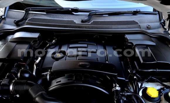 Comprar Usado Land Rover Discovery Branco Carro em Maputo em Maputo Comprar Usado Land Rover Discovery Branco Carro em Maputo em Maputo