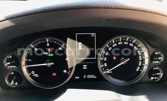 Comprar Usado Toyota Land Cruiser Branco Carro em Maputo em Maputo Comprar Usado Toyota Land Cruiser Branco Carro em Maputo em Maputo