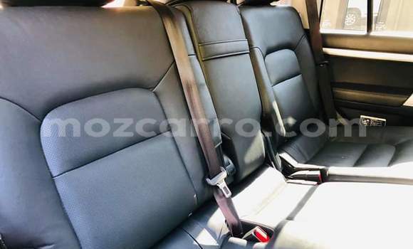 Comprar Usado Toyota Land Cruiser Branco Carro em Maputo em Maputo Comprar Usado Toyota Land Cruiser Branco Carro em Maputo em Maputo