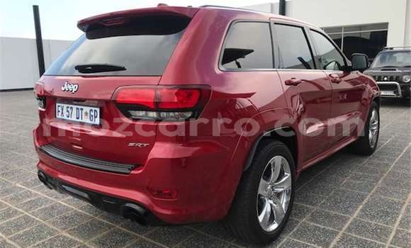 Comprar Usado Jeep Grand Cherokee SRT8 Vermelho Carro em Mutarara em Tete Comprar Usado Jeep Grand Cherokee SRT8 Vermelho Carro em Mutarara em Tete