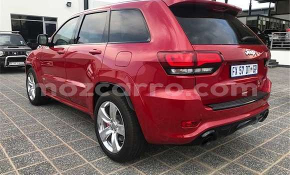 Comprar Usado Jeep Grand Cherokee SRT8 Vermelho Carro em Mutarara em Tete Comprar Usado Jeep Grand Cherokee SRT8 Vermelho Carro em Mutarara em Tete