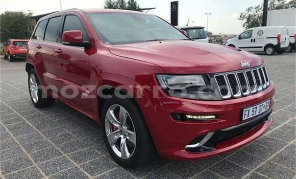 Comprar Usado Jeep Grand Cherokee SRT8 Vermelho Carro em Mutarara em Tete Comprar Usado Jeep Grand Cherokee SRT8 Vermelho Carro em Mutarara em Tete