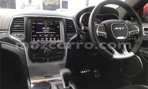 Comprar Usado Jeep Grand Cherokee SRT8 Vermelho Carro em Mutarara em Tete Comprar Usado Jeep Grand Cherokee SRT8 Vermelho Carro em Mutarara em Tete