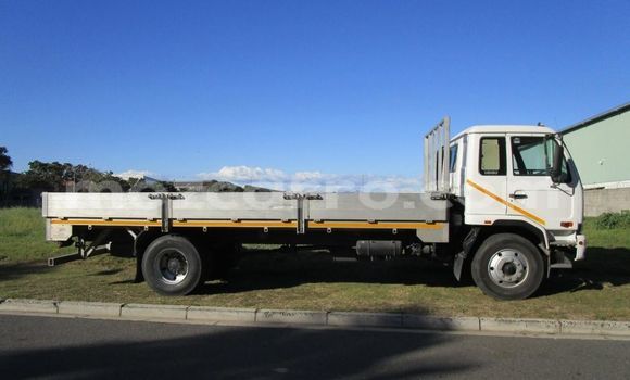 Buy Used Nissan UD White Truck in Beira in Sofala Buy Used Nissan UD White Truck in Beira in Sofala