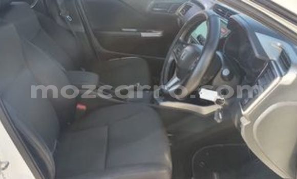 Tenga Tsaru Honda Ballade Tsvuku Mota in Beira in Sofala Tenga Tsaru Honda Ballade Tsvuku Mota in Beira in Sofala