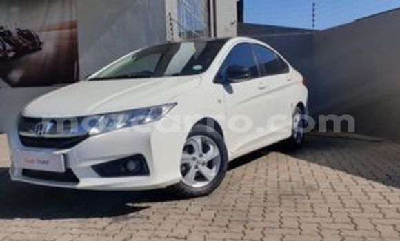 Tenga Tsaru Honda Ballade Tsvuku Mota in Beira in Sofala Tenga Tsaru Honda Ballade Tsvuku Mota in Beira in Sofala