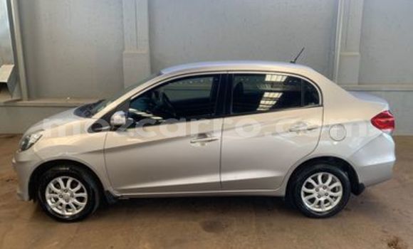 Nunua Ilio tumika Honda Brio Fedha Gari ndani ya Beira nchini Sofala Nunua Ilio tumika Honda Brio Fedha Gari ndani ya Beira nchini Sofala