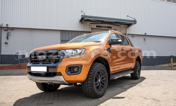 Nunua Ilio tumika Ford Ranger Beige Gari ndani ya Beira nchini Sofala