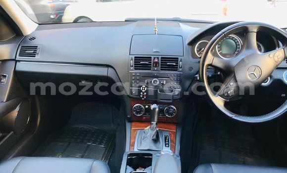 Tenga Tsaru Mercedes‒Benz C-Class Chena Mota in Ancuabe in Cabo Delgado Tenga Tsaru Mercedes‒Benz C-Class Chena Mota in Ancuabe in Cabo Delgado