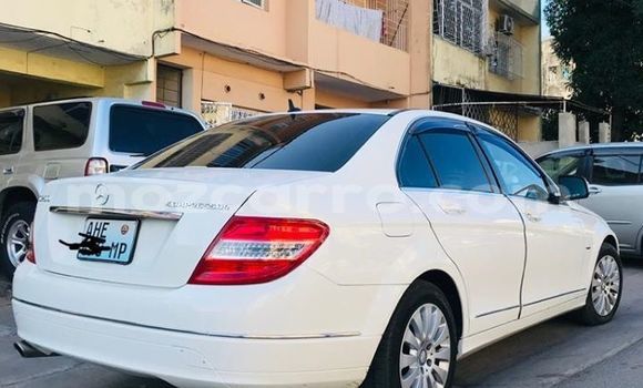 Tenga Tsaru Mercedes‒Benz C-Class Chena Mota in Ancuabe in Cabo Delgado Tenga Tsaru Mercedes‒Benz C-Class Chena Mota in Ancuabe in Cabo Delgado