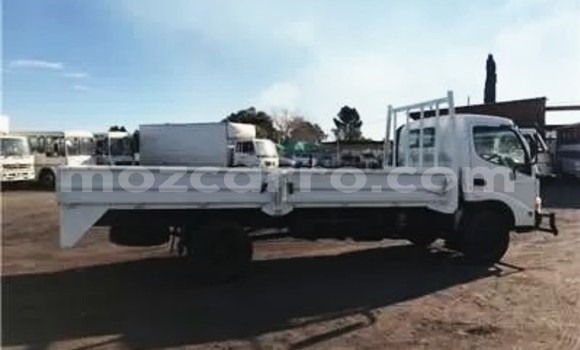 Buy Used Toyota Dyna White Truck in Maputo in Maputo Buy Used Toyota Dyna White Truck in Maputo in Maputo