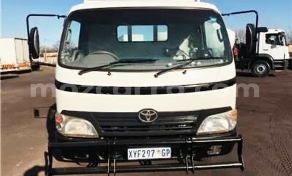 Buy Used Toyota Dyna White Truck in Maputo in Maputo Buy Used Toyota Dyna White Truck in Maputo in Maputo