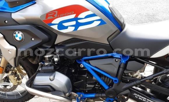 Comprar Usado BMW R1200GS Adventure Azul Moto em Maputo em Maputo Comprar Usado BMW R1200GS Adventure Azul Moto em Maputo em Maputo