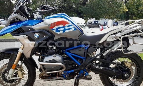 Comprar Usado BMW R1200GS Adventure Azul Moto em Maputo em Maputo Comprar Usado BMW R1200GS Adventure Azul Moto em Maputo em Maputo