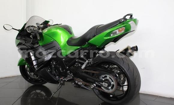 Comprar Usado Kawasaki ZZR Verde Moto em Maputo em Maputo Comprar Usado Kawasaki ZZR Verde Moto em Maputo em Maputo