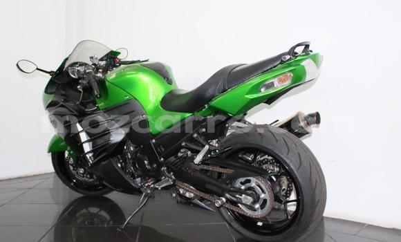 Comprar Usado Kawasaki ZZR Verde Moto em Maputo em Maputo Comprar Usado Kawasaki ZZR Verde Moto em Maputo em Maputo