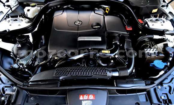 Comprar Usado Mercedes‒Benz E-Class Branco Carro em Maputo em Maputo Comprar Usado Mercedes‒Benz E-Class Branco Carro em Maputo em Maputo