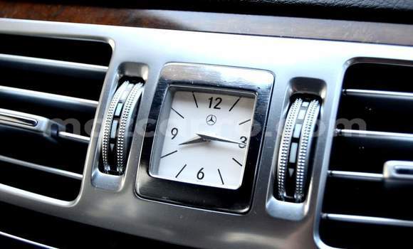 Comprar Usado Mercedes‒Benz E-Class Branco Carro em Maputo em Maputo Comprar Usado Mercedes‒Benz E-Class Branco Carro em Maputo em Maputo