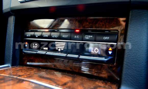 Comprar Usado Mercedes‒Benz E-Class Branco Carro em Maputo em Maputo Comprar Usado Mercedes‒Benz E-Class Branco Carro em Maputo em Maputo