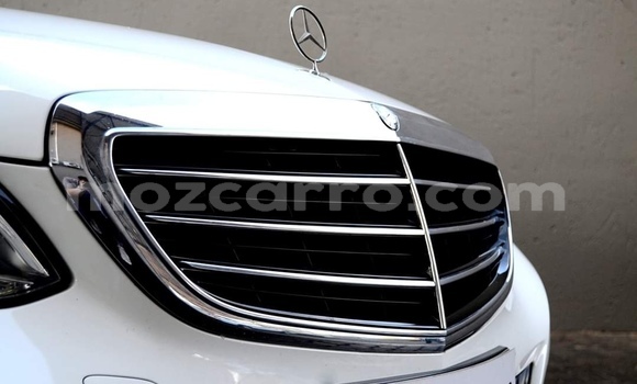 Comprar Usado Mercedes‒Benz E-Class Branco Carro em Maputo em Maputo Comprar Usado Mercedes‒Benz E-Class Branco Carro em Maputo em Maputo