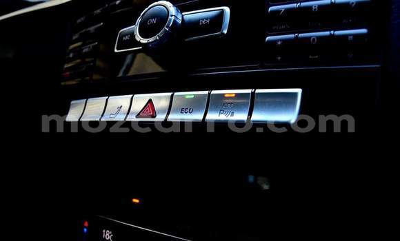 Nunua Ilio tumika Mercedes‒Benz E-Class Nyeupe Gari ndani ya Maputo nchini Maputo Nunua Ilio tumika Mercedes‒Benz E-Class Nyeupe Gari ndani ya Maputo nchini Maputo