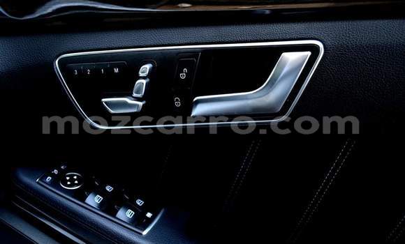 Nunua Ilio tumika Mercedes‒Benz E-Class Nyeupe Gari ndani ya Maputo nchini Maputo Nunua Ilio tumika Mercedes‒Benz E-Class Nyeupe Gari ndani ya Maputo nchini Maputo