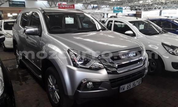 Comprar Usado Isuzu MU-X Prata Carro em Mutarara em Tete Comprar Usado Isuzu MU-X Prata Carro em Mutarara em Tete