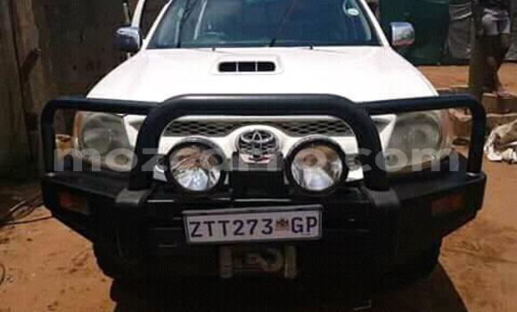 Buy Used Toyota Hilux White Car in Ancuabe in Cabo Delgado Buy Used Toyota Hilux White Car in Ancuabe in Cabo Delgado