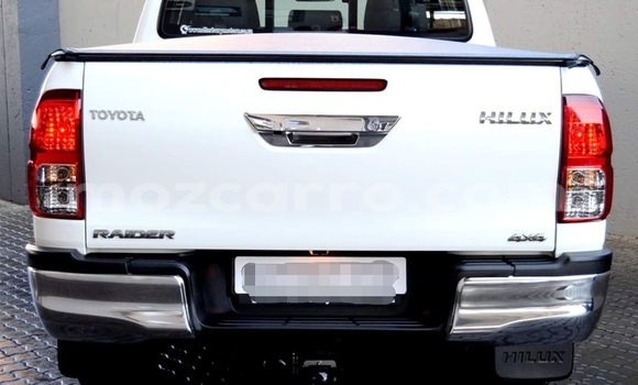 Comprar Usado Toyota Hilux Branco Carro em Maputo em Maputo Comprar Usado Toyota Hilux Branco Carro em Maputo em Maputo