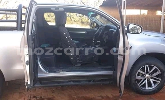 Buy Used Toyota Hilux Silver Car in Boane in Maputo Buy Used Toyota Hilux Silver Car in Boane in Maputo
