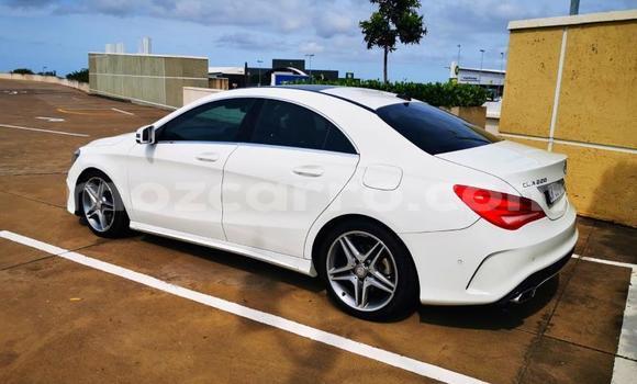 Comprar Usado Mercedes‒Benz C-Class Branco Carro em Mutarara em Tete Comprar Usado Mercedes‒Benz C-Class Branco Carro em Mutarara em Tete