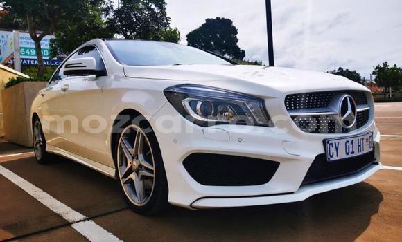 Comprar Usado Mercedes‒Benz C-Class Branco Carro em Mutarara em Tete Comprar Usado Mercedes‒Benz C-Class Branco Carro em Mutarara em Tete