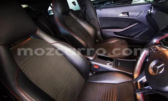 Comprar Usado Mercedes‒Benz C-Class Branco Carro em Mutarara em Tete Comprar Usado Mercedes‒Benz C-Class Branco Carro em Mutarara em Tete