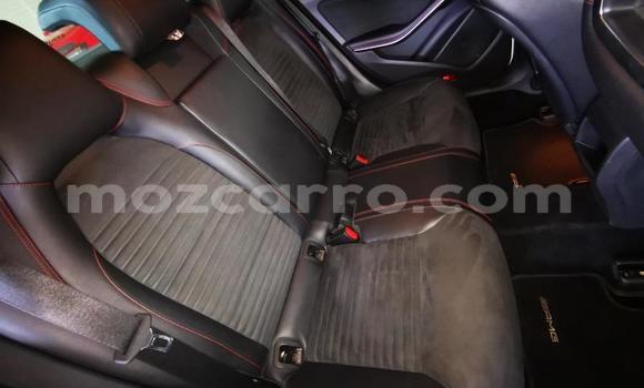 Comprar Usado Mercedes‒Benz C-Class Branco Carro em Mutarara em Tete Comprar Usado Mercedes‒Benz C-Class Branco Carro em Mutarara em Tete