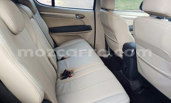 Nunua Ilio tumika Chevrolet TrailBlazer Fedha Gari ndani ya Chemba nchini Sofala Nunua Ilio tumika Chevrolet TrailBlazer Fedha Gari ndani ya Chemba nchini Sofala