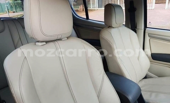 Nunua Ilio tumika Chevrolet TrailBlazer Fedha Gari ndani ya Chemba nchini Sofala Nunua Ilio tumika Chevrolet TrailBlazer Fedha Gari ndani ya Chemba nchini Sofala